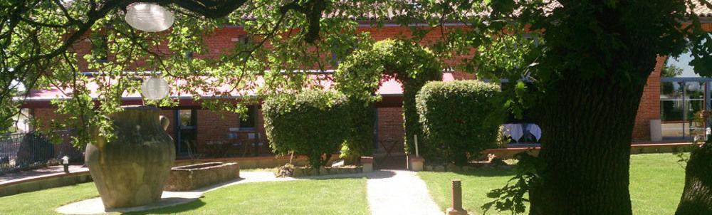 Les Ecuries De La Tour Mondonville Exterior foto